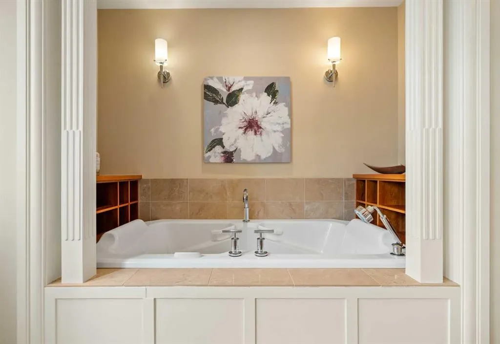 36 Baycrest Place SW