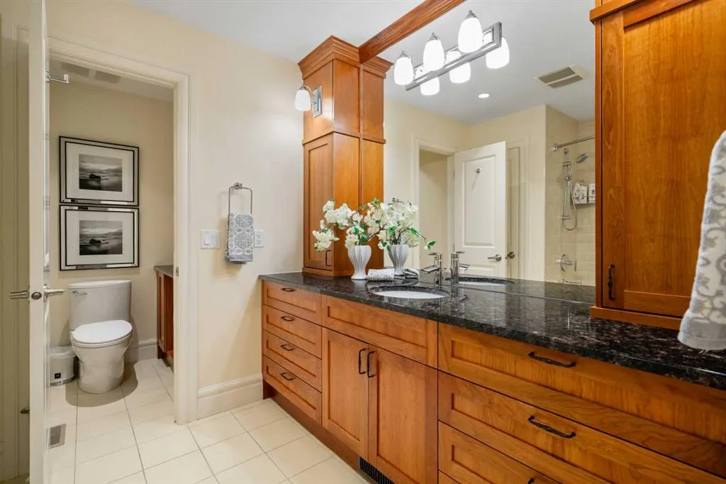36 Baycrest Place SW