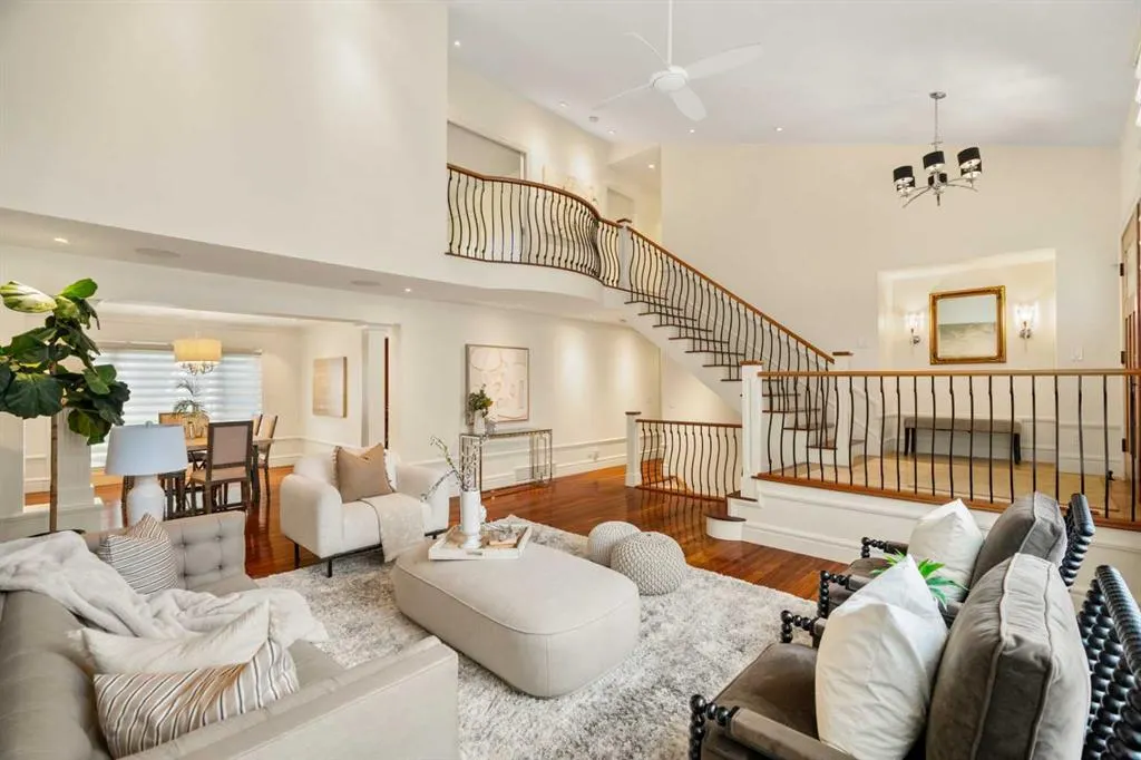 36 Baycrest Place SW