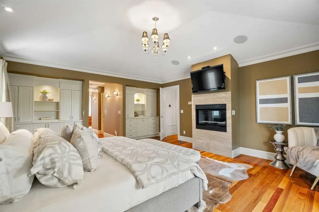 36 Baycrest Place SW