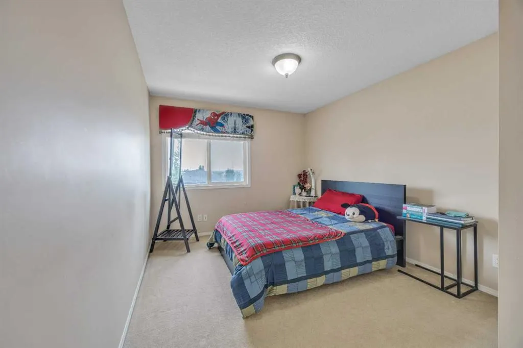 360 Evanspark Circle NW
