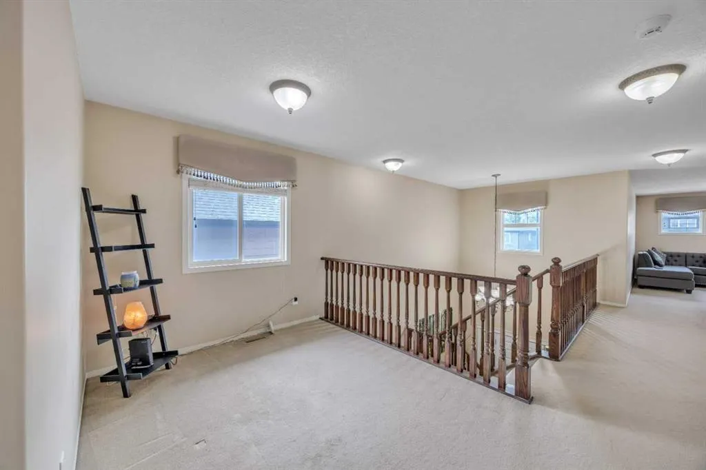 360 Evanspark Circle NW