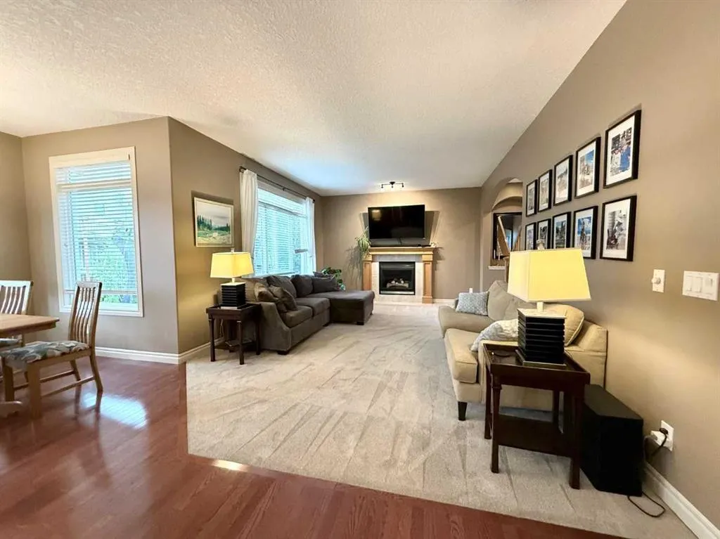 215 Hawkmere Road
