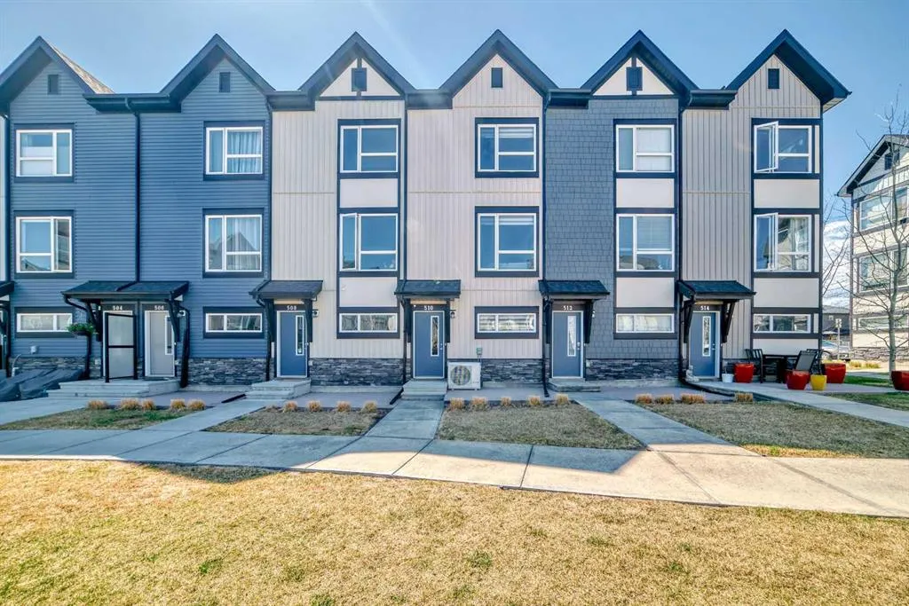 15 Evanscrest Park NW, #510