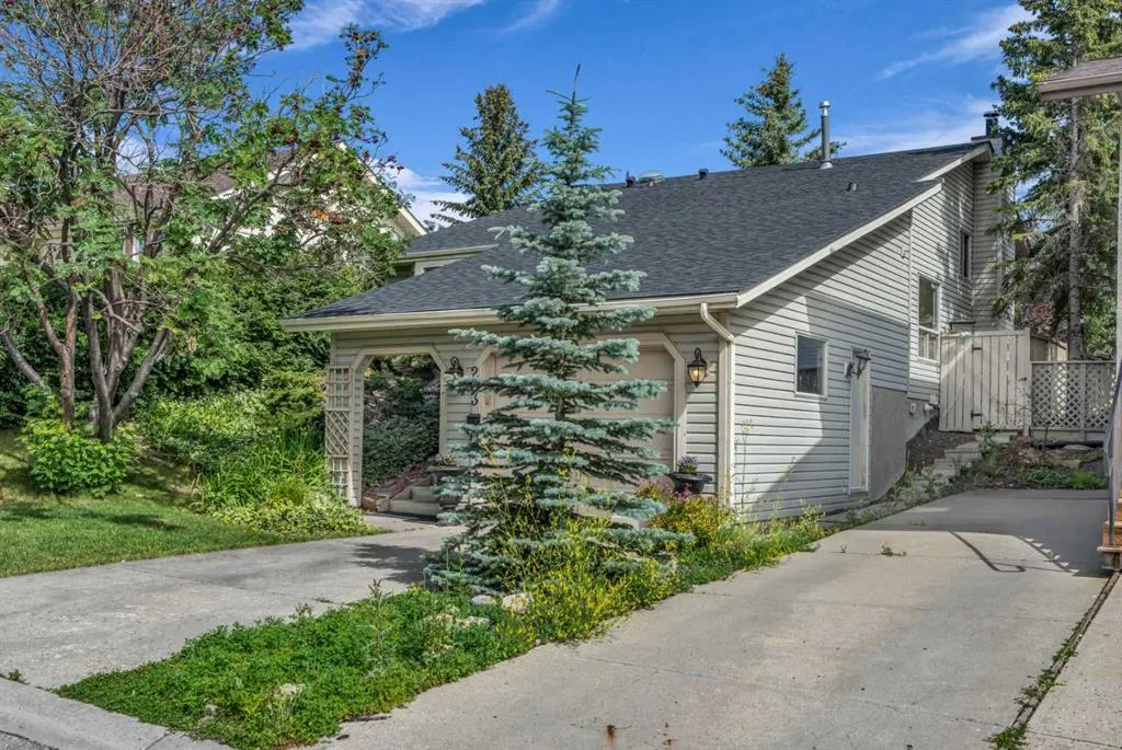 203 Edgeland Road NW
