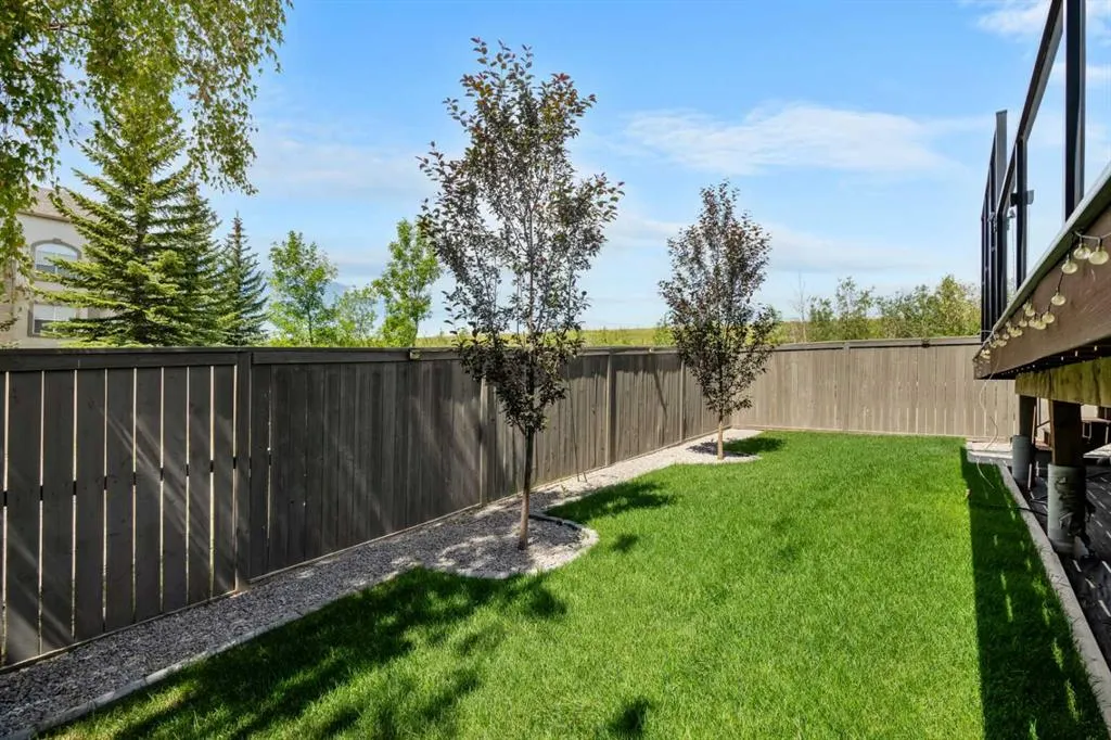 207 Arbour Butte Road NW