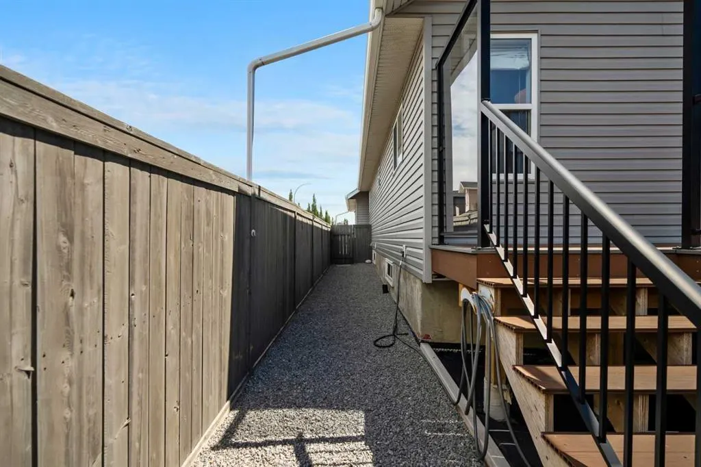 207 Arbour Butte Road NW