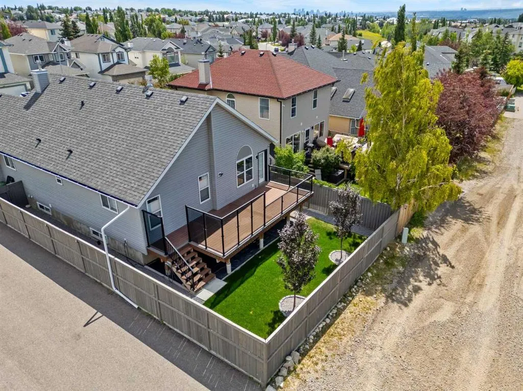 207 Arbour Butte Road NW