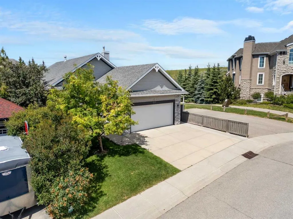 207 Arbour Butte Road NW