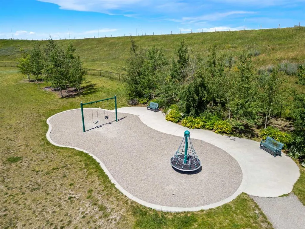 207 Arbour Butte Road NW