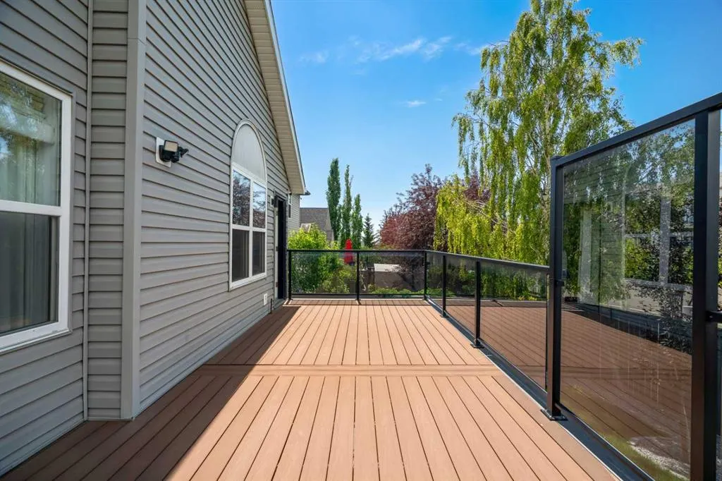 207 Arbour Butte Road NW