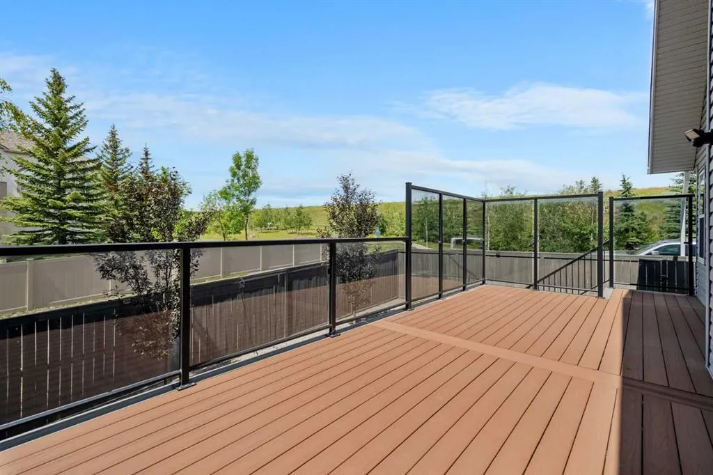 207 Arbour Butte Road NW