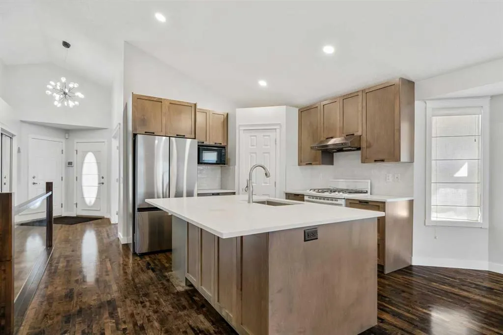 207 Arbour Butte Road NW