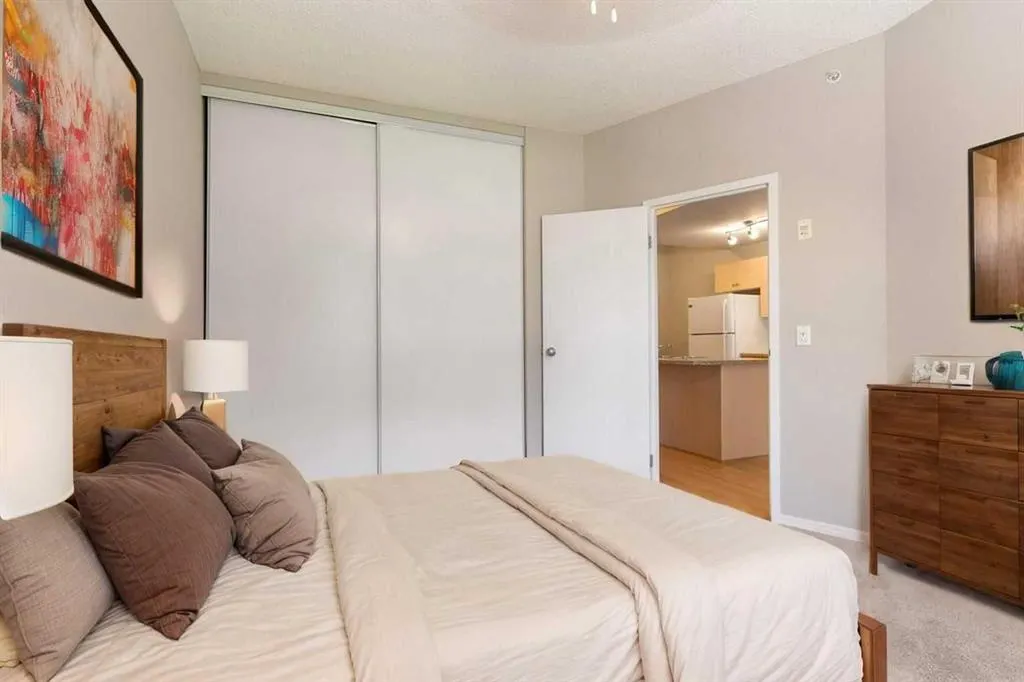 73 Erin Woods Court SE, #1107