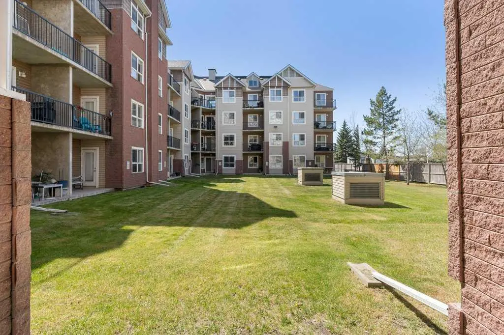 73 Erin Woods Court SE, #1107
