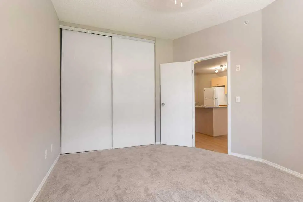 73 Erin Woods Court SE, #1107