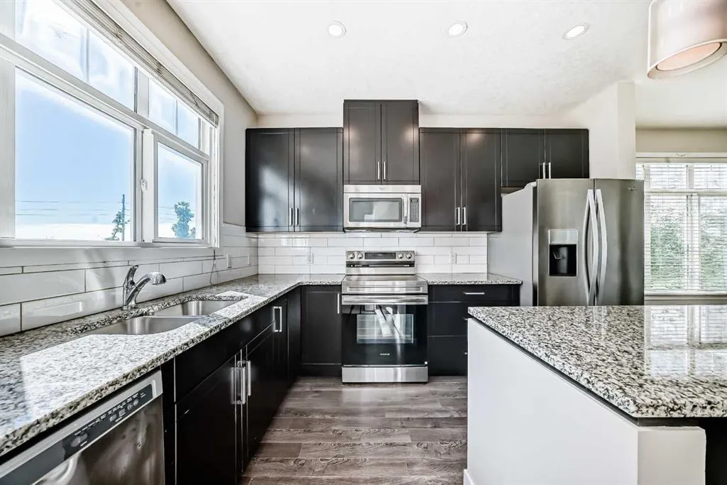 203 Copperstone Park SE