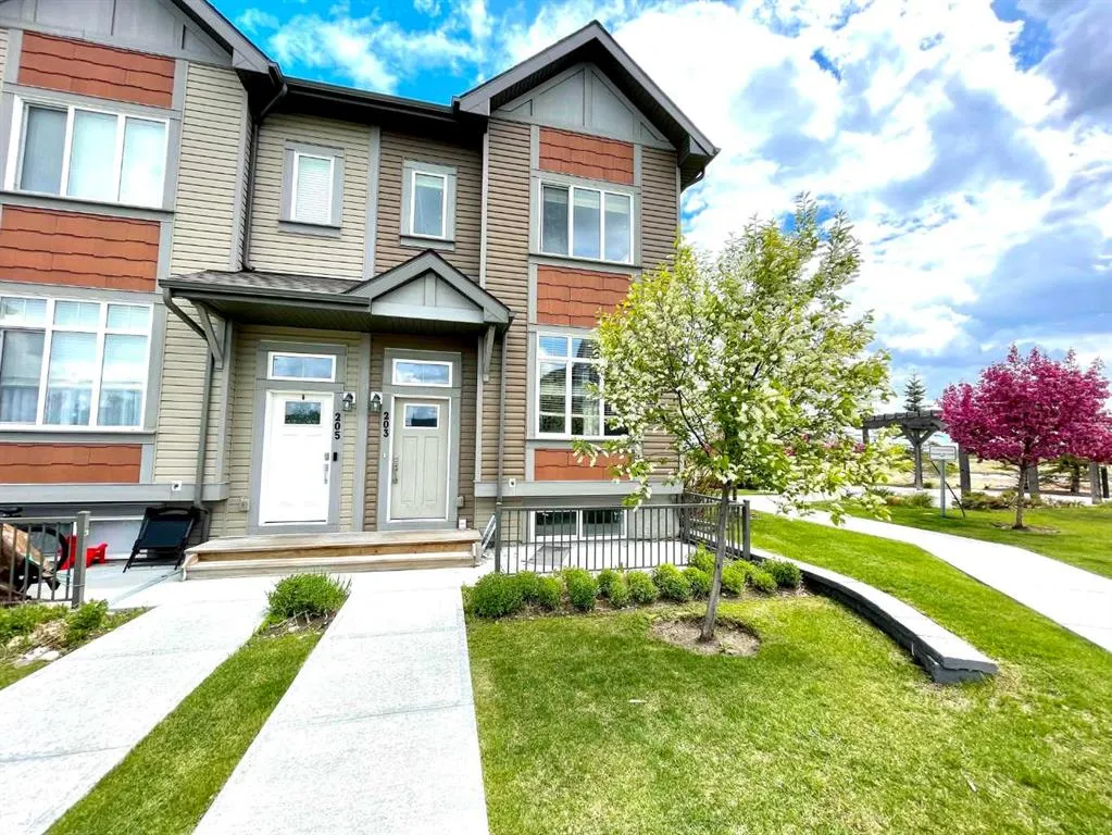203 Copperstone Park SE