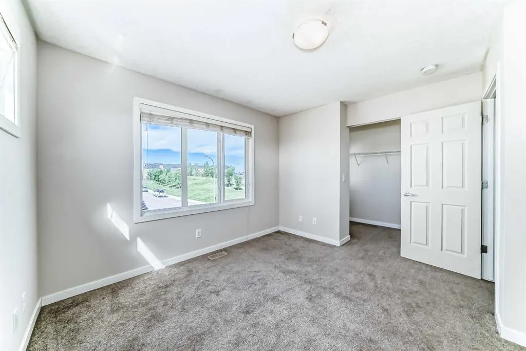 203 Copperstone Park SE