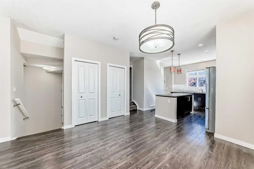 203 Copperstone Park SE