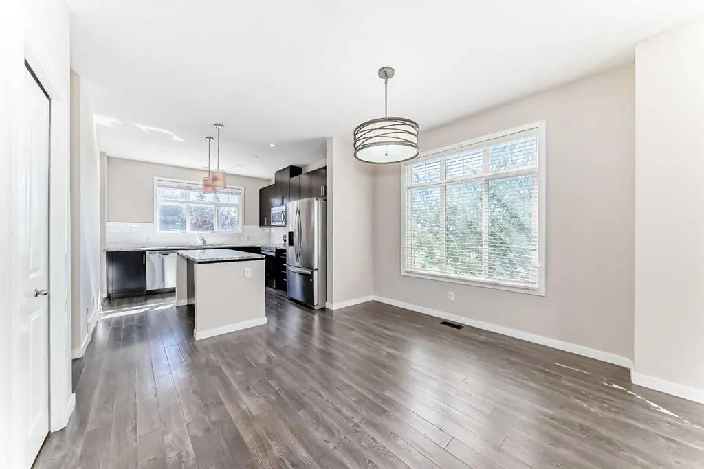 203 Copperstone Park SE