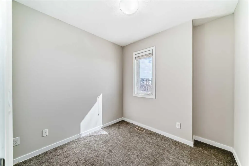203 Copperstone Park SE