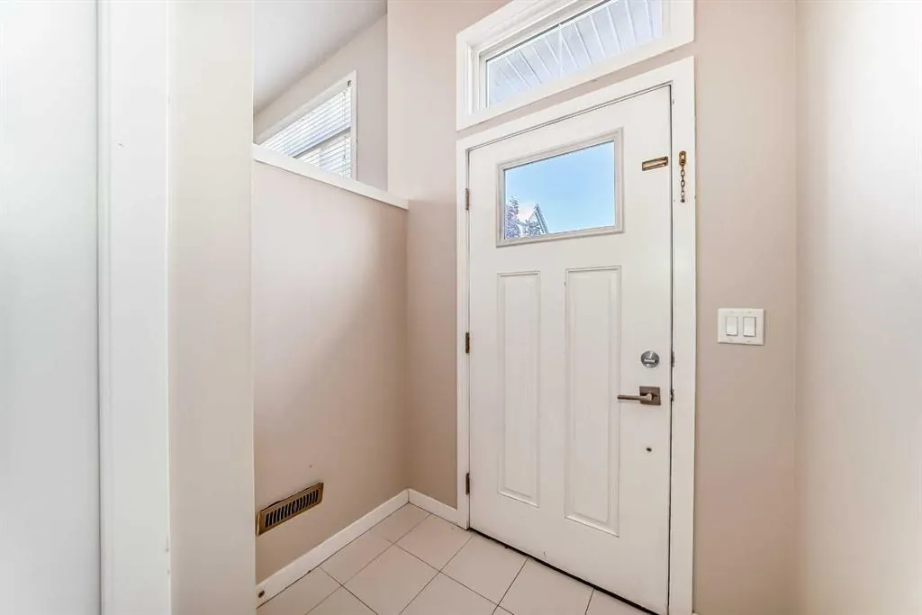 203 Copperstone Park SE