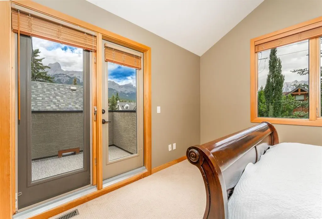 722 3rd Street, #2