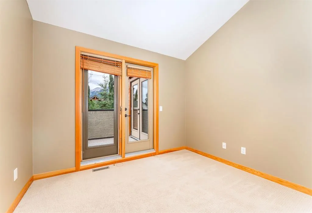 722 3rd Street, #2