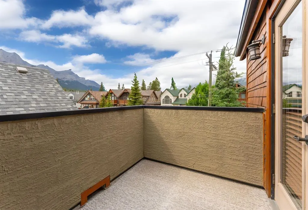 722 3rd Street, #2