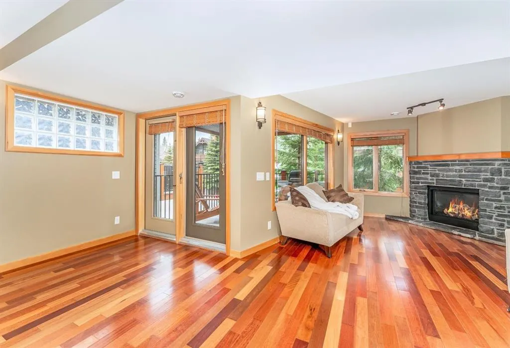 722 3rd Street, #2