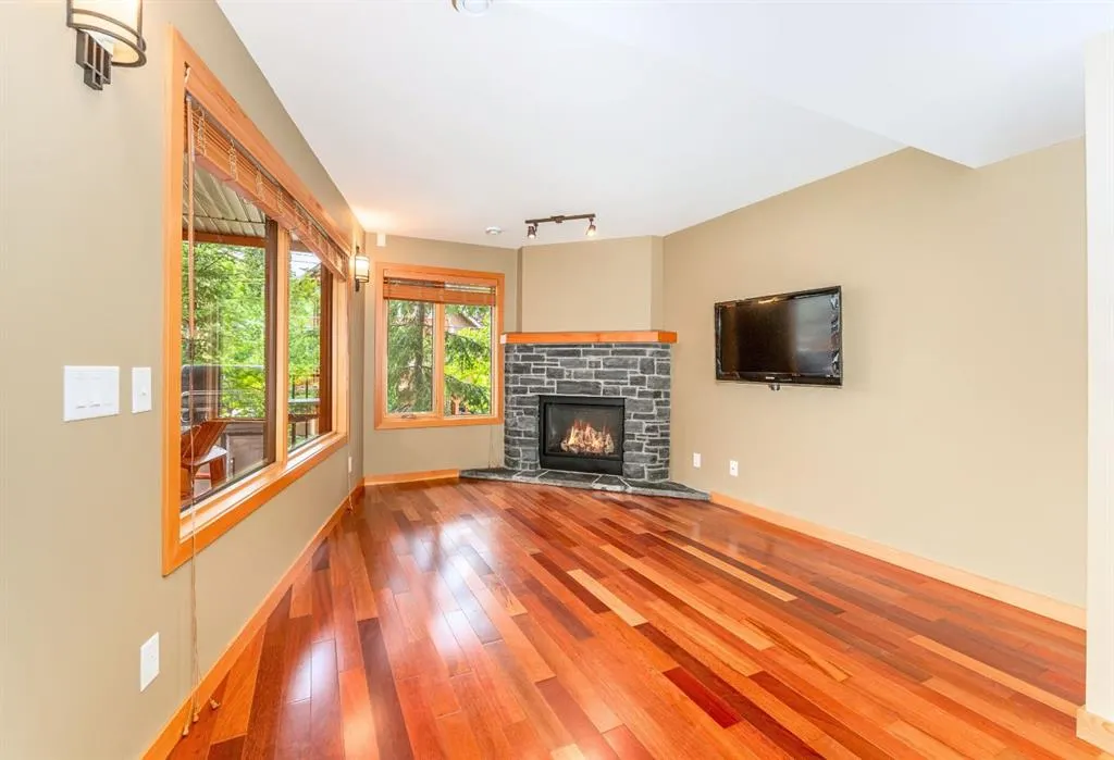 722 3rd Street, #2