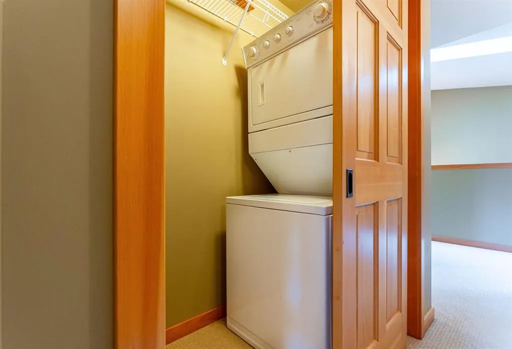 722 3rd Street, #2