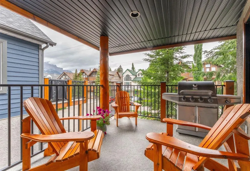 722 3rd Street, #2