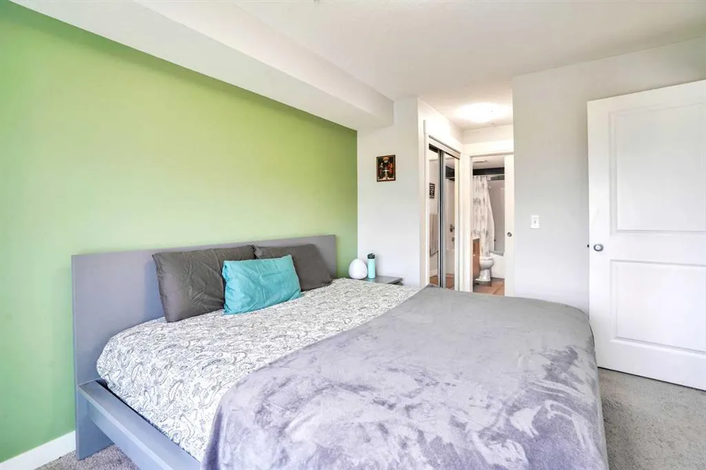 302 Skyview ranch Drive NE, #1308