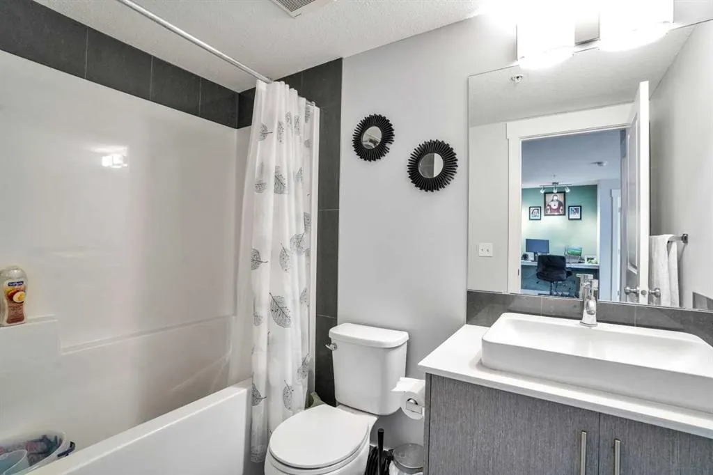 302 Skyview ranch Drive NE, #1308