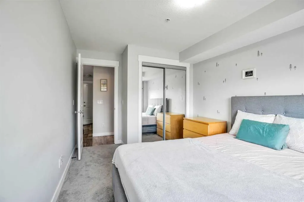 302 Skyview ranch Drive NE, #1308