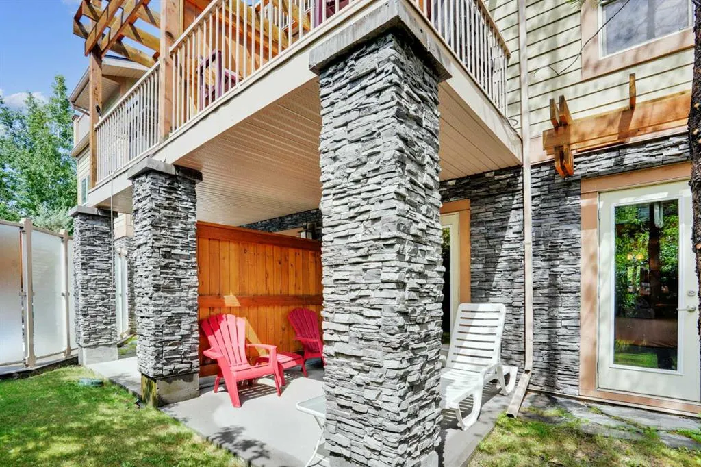 121 Kananaskis Way, #102