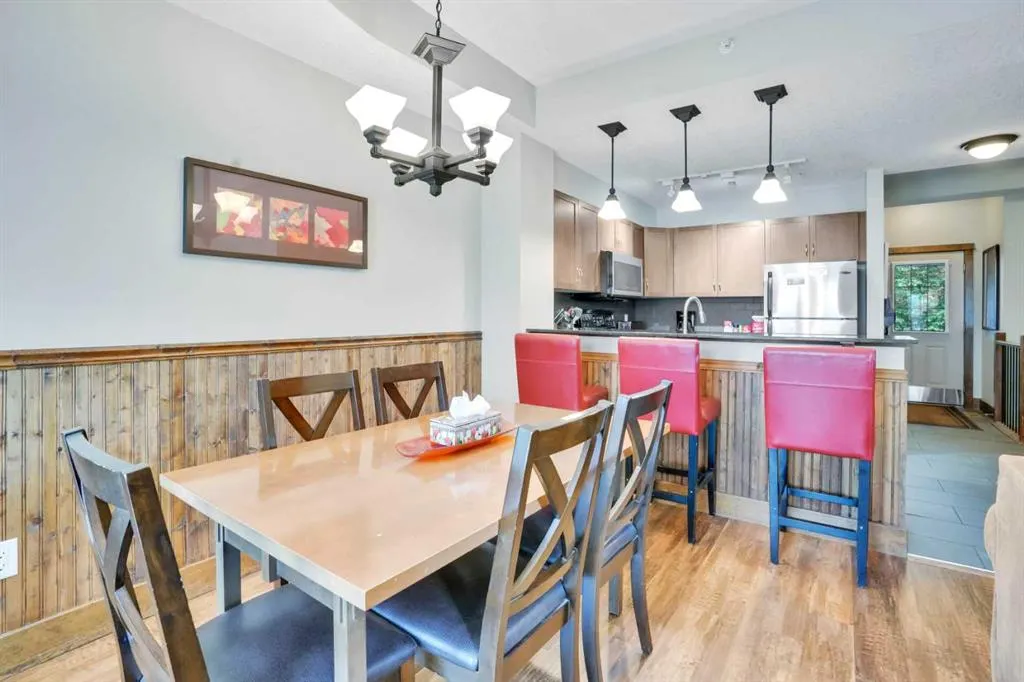 121 Kananaskis Way, #102