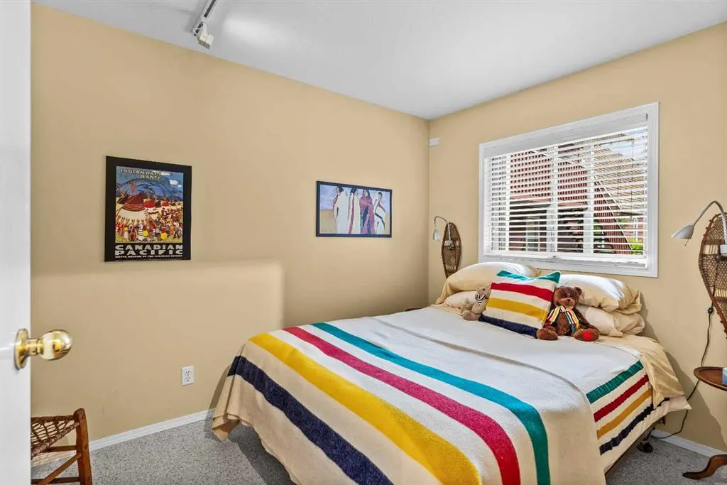 717 7th Street E, #4