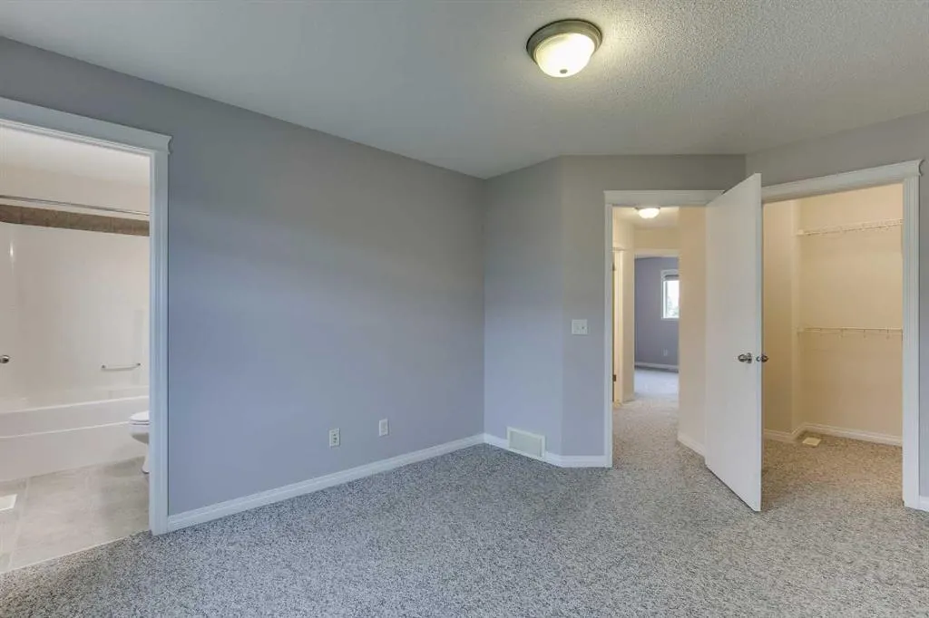 124 Prestwick Villas SE