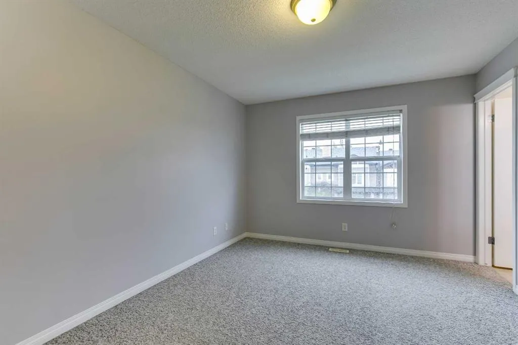 124 Prestwick Villas SE