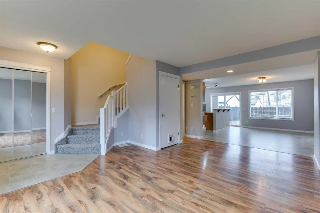 124 Prestwick Villas SE