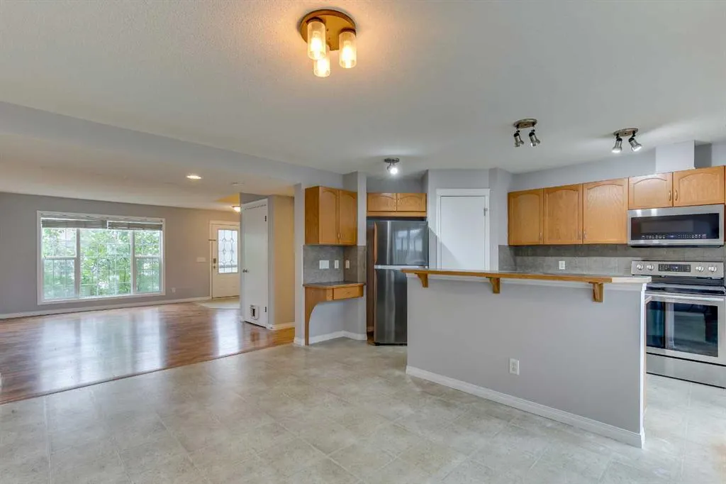 124 Prestwick Villas SE