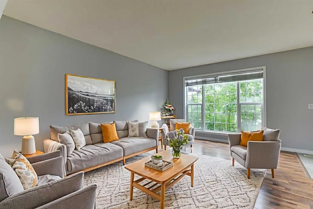 124 Prestwick Villas SE