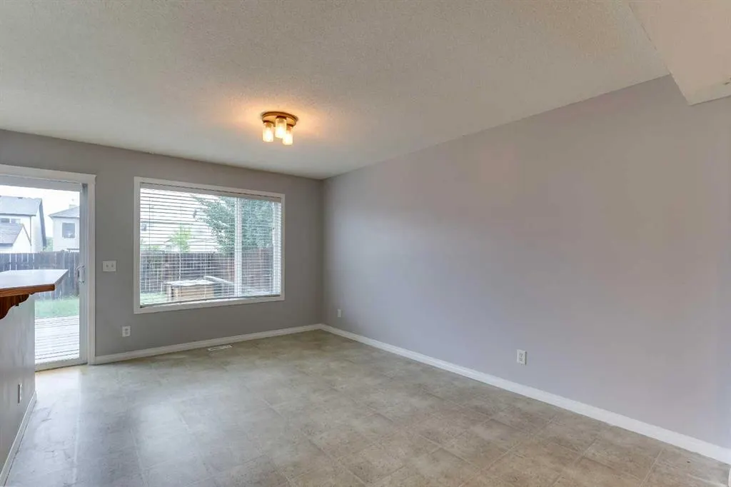 124 Prestwick Villas SE