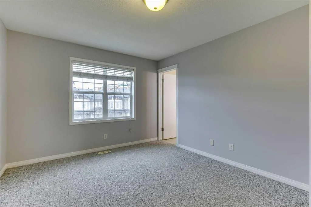 124 Prestwick Villas SE