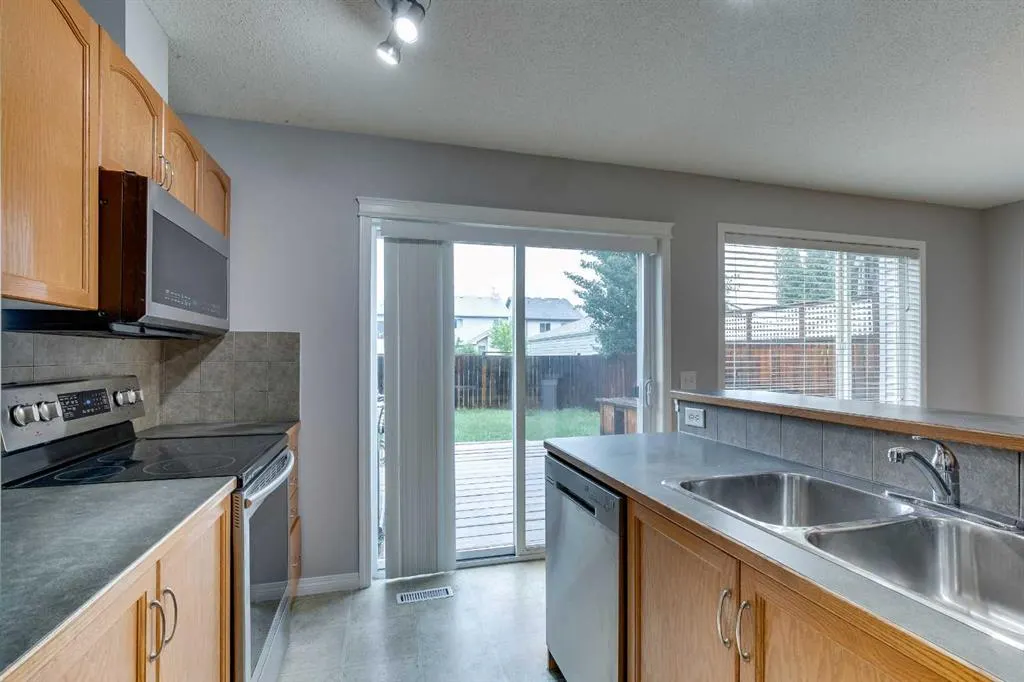 124 Prestwick Villas SE