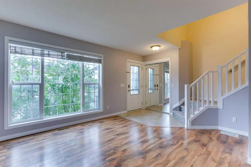 124 Prestwick Villas SE