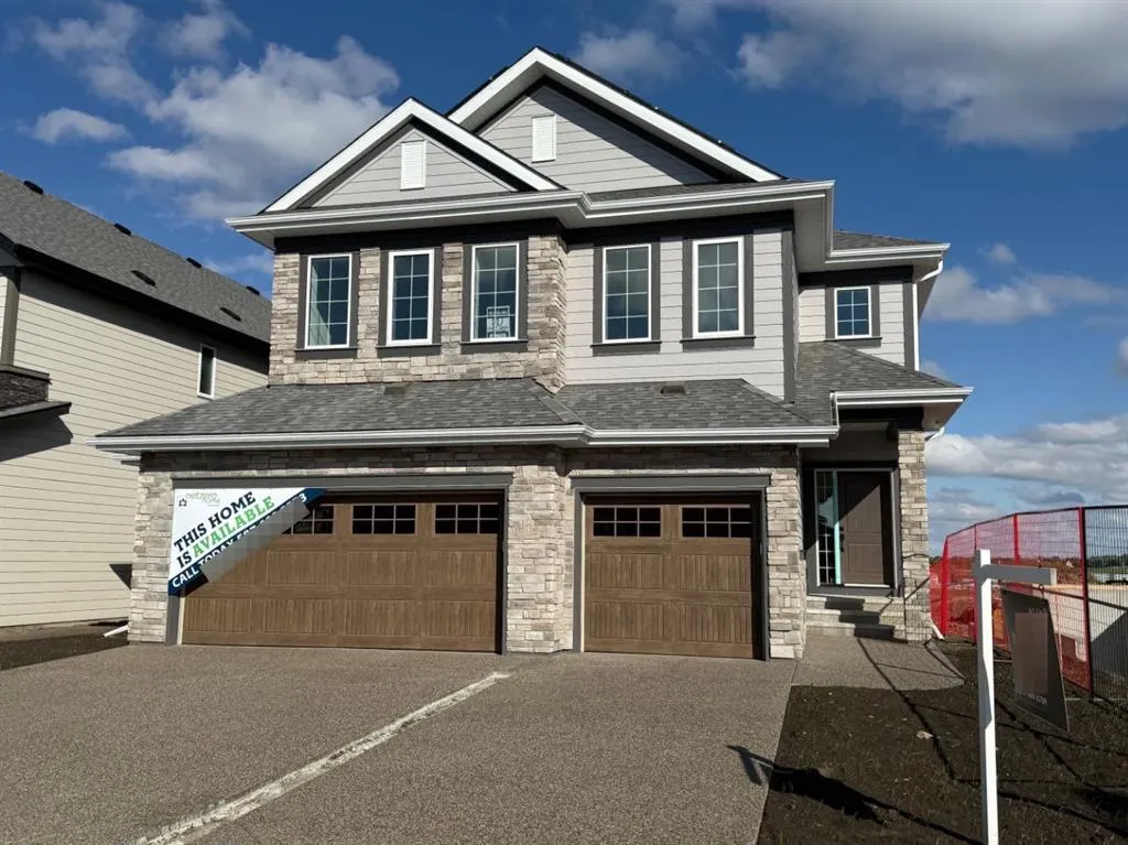 80 Legacy Woods Crescent SE